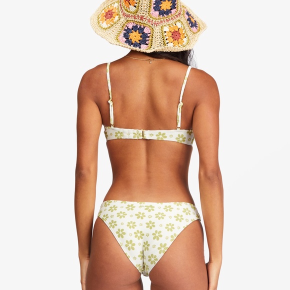 Billabong ☀️ Tanlines Ribbed Floral Morgan Underwire Bikini Top - Picture 7 of 11